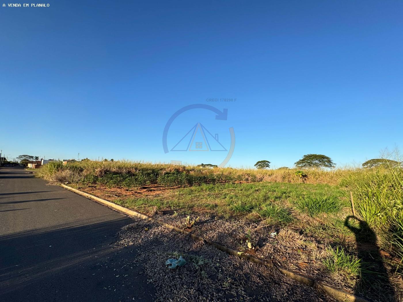 terreno a venda em Planalto