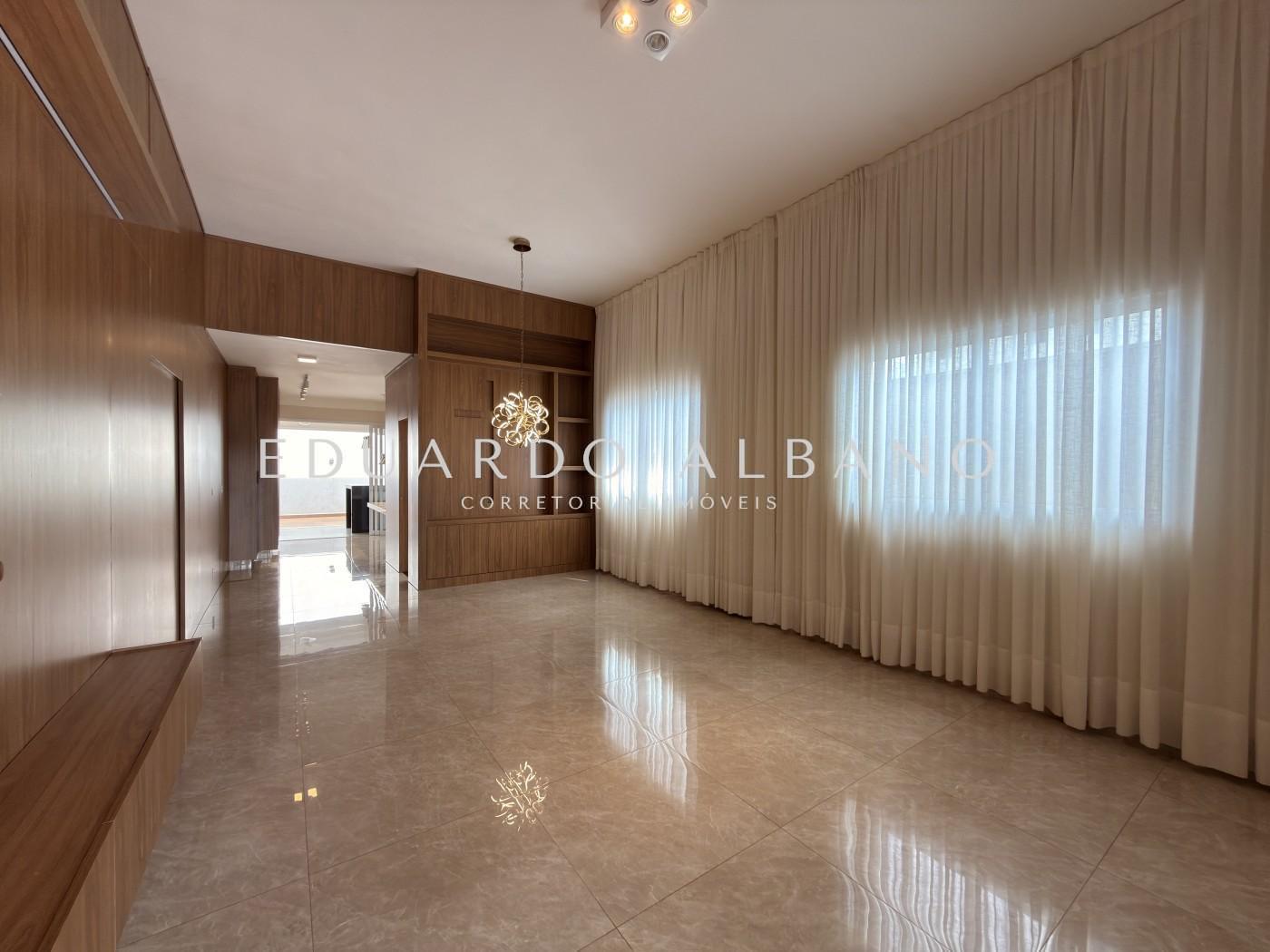 Casa em Condom�nio