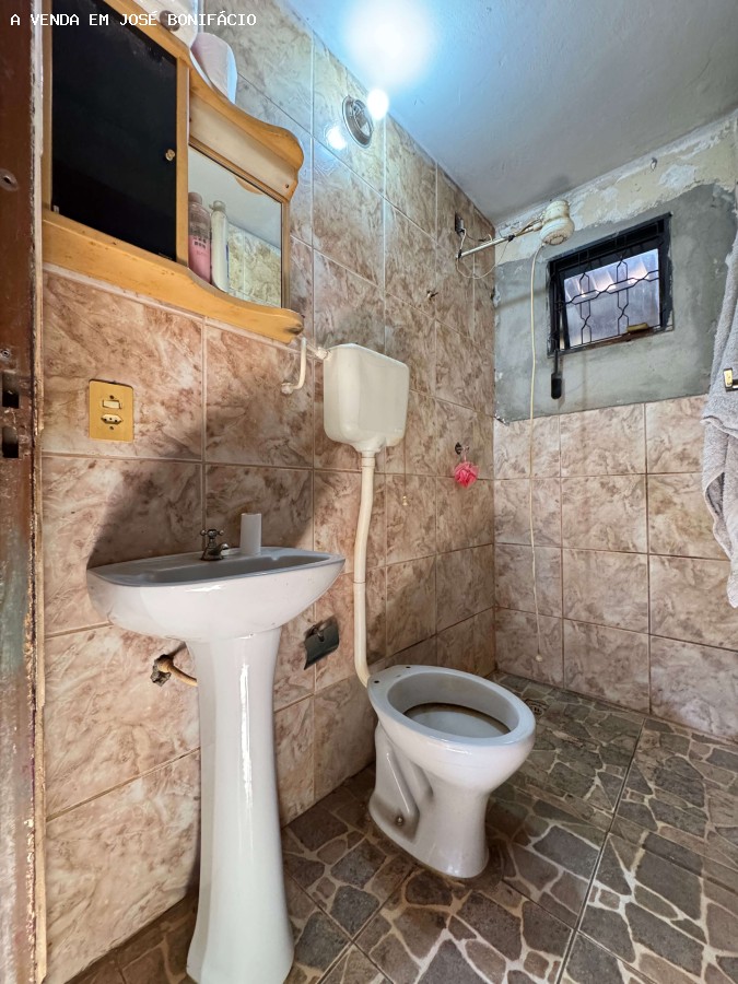 Casa a venda em Jos� Bonif�cio