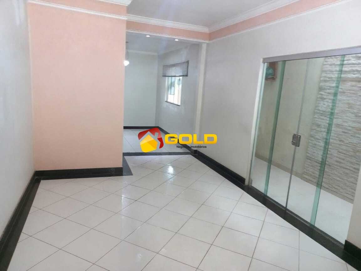 Casa para Venda, em Uberl�ndia, bairro Vigilato Pereira, 3 dormit�rios, 3 banheiros, 1 su�te, 3 vagas