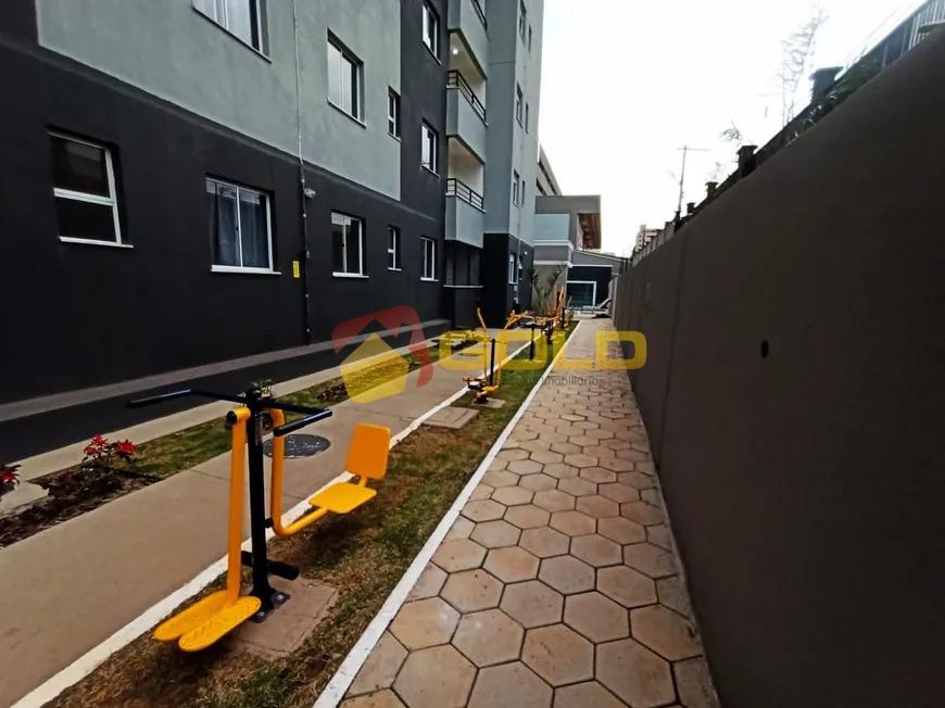 Cobertura para Venda, em Uberl�ndia, bairro Martins, 2 dormit�rios, 2 banheiros, 1 su�te, 2 vagas