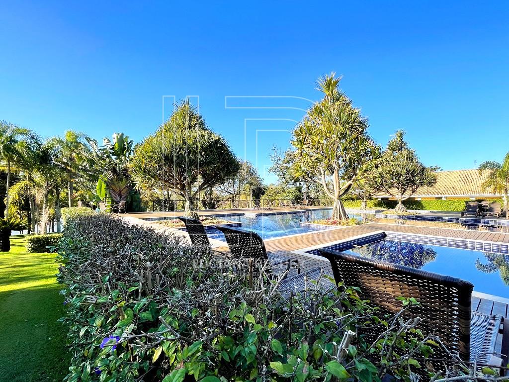 Condom�nio Fazenda Alvorada Piscina Social