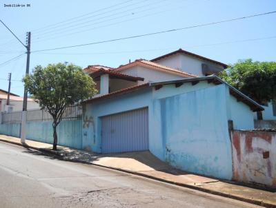 Casa para Venda, em guas de Santa Brbara, bairro Centro, 3 dormitrios, 2 banheiros, 1 sute, 2 vagas