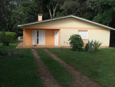 Casa para Venda, em Carazinho, bairro LOEFF, 2 dormitrios, 2 banheiros, 1 sute, 2 vagas