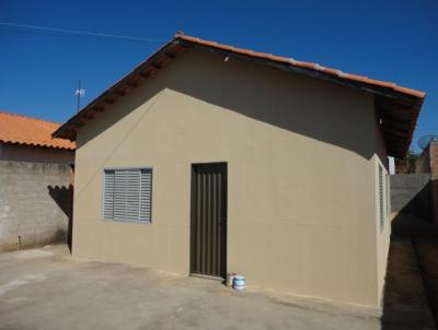 Casa para Venda, em Caldas Novas, bairro JARDIM PRIV, 2 dormitrios, 2 banheiros, 1 sute