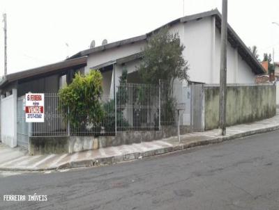 Casa para Venda, em Garça, bairro Jd. Paulista, 3 dormitórios, 1 banheiro, 4 vagas
