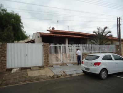 Casa para Venda, em So Pedro, bairro Jardim Navarro, 4 dormitrios, 1 banheiro, 1 sute, 3 vagas
