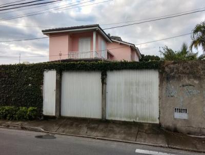 Casa para Venda, em Rio das Ostras, bairro COSTA AZUL, 1 banheiro, 4 sutes, 6 vagas