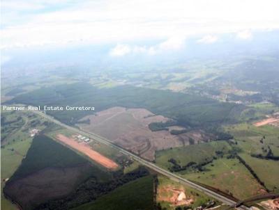 Fazenda para Venda, em Itu, bairro Rodovia do Aucar, 1 dormitrio, 1 banheiro, 1 vaga