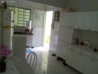 Casa para Venda, em Campinas, bairro Parque Universitrio, 3 dormitrios, 1 banheiro, 25 vagas