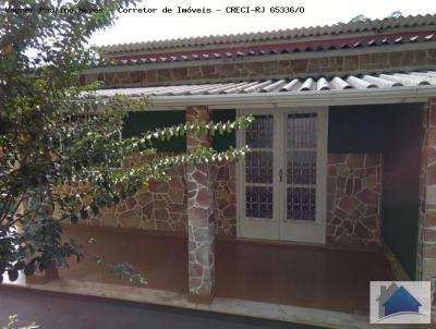 Casa para Venda, em Areal, bairro Centro, 4 dormitrios, 2 banheiros, 2 vagas