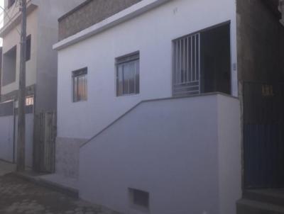 Casa para Locao, em Abre Campo, bairro CANTINHO DO CU, 2 dormitrios, 1 banheiro