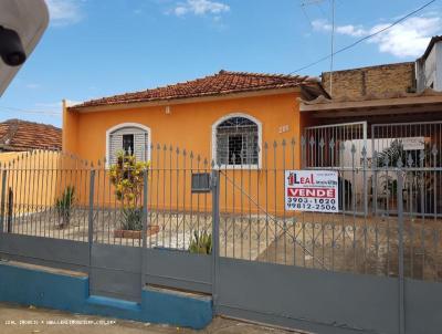 Casa para Venda, em Presidente Prudente, bairro VILA UREA, 2 dormitrios, 1 banheiro, 2 vagas