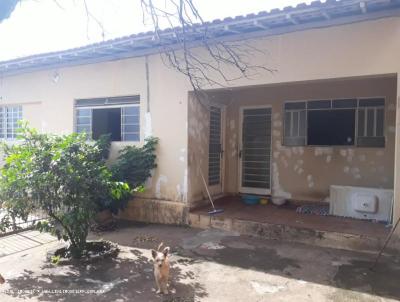 Casa para Venda, em Presidente Prudente, bairro AVIAO, 2 dormitrios, 1 banheiro, 1 sute, 2 vagas