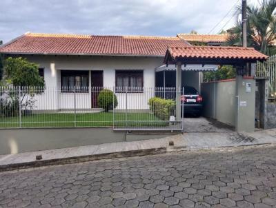 Casa para Locao, em Blumenau, bairro Itoupava Norte, 3 dormitrios, 1 banheiro, 1 sute, 1 vaga