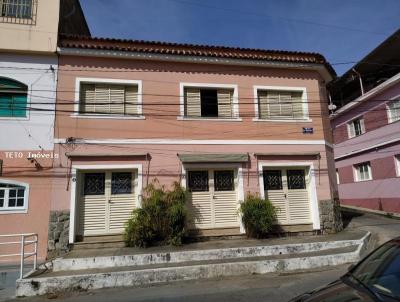 Casa para Venda, em So Joo del Rei, bairro Centro, 4 dormitrios, 2 banheiros, 1 sute, 2 vagas