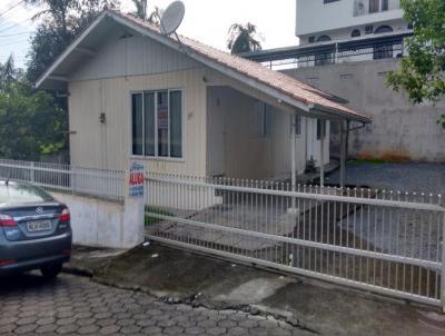 Casa para Locao, em Blumenau, bairro Itoupava Norte, 3 dormitrios, 1 banheiro, 1 vaga