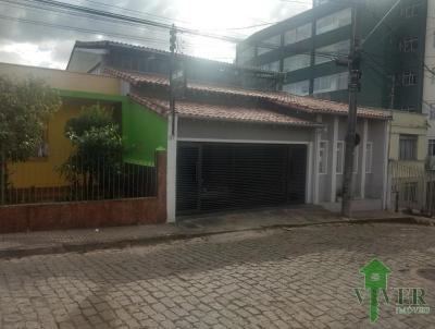 Casa para Venda, em Lavras, bairro Centro, 5 dormitrios, 5 banheiros, 2 sutes, 2 vagas