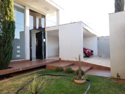 Casa para Venda, em Anpolis, bairro Jamil Miguel Setor Sul, 3 dormitrios, 5 banheiros, 3 sutes, 2 vagas