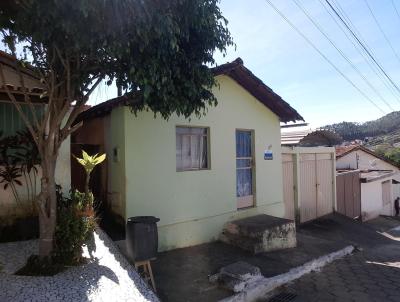 Casa para Venda, em Abre Campo, bairro Centro, 2 dormitrios, 1 banheiro, 1 vaga