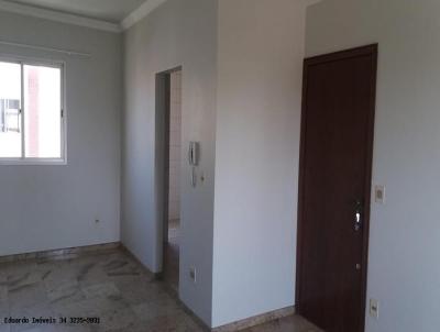 Apartamento para Venda, em Uberlndia, bairro Brasil, 3 dormitrios, 2 banheiros, 1 sute, 2 vagas