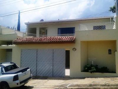 Casa para Venda, em Joanópolis, bairro Centro