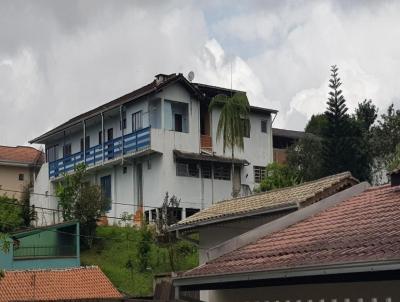 Casa para Venda, em Joinville, bairro Floresta, 9 dormitrios, 4 banheiros, 4 vagas