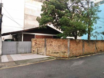 Casa para Venda, em Balnerio Cambori, bairro Centro, 3 dormitrios