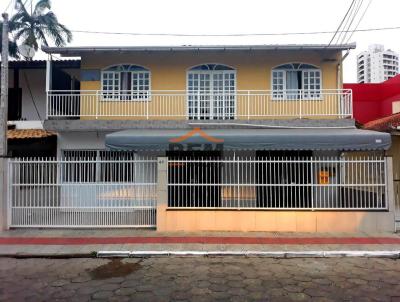 Casa para Venda, em Itajaí, bairro São João, 4 dormitórios, 3 banheiros, 2 suítes, 1 vaga