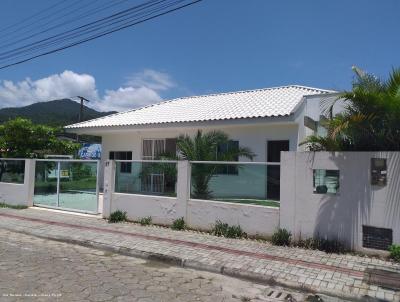Casa para Venda, em Porto Belo, bairro Pereque, 3 dormitórios, 2 banheiros, 1 suíte, 3 vagas