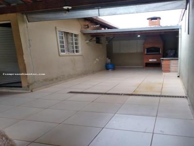 Casa para Venda, em Limeira, bairro Residencial Fnix, 2 dormitrios, 1 banheiro, 2 vagas