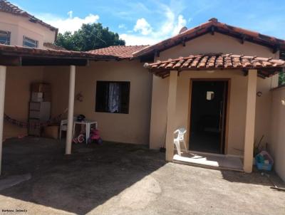 Casa para Venda, em So Loureno, bairro Carioca, 2 dormitrios, 1 banheiro, 1 sute, 2 vagas