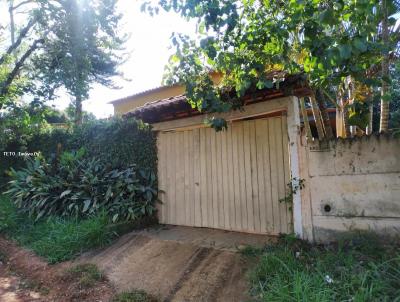 Casa para Venda, em Tiradentes, bairro guas Santas, 4 dormitrios, 2 banheiros