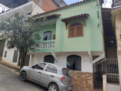 Duplex para Venda, em Manhuau, bairro Sagrada Familia, 2 dormitrios, 1 banheiro, 1 sute