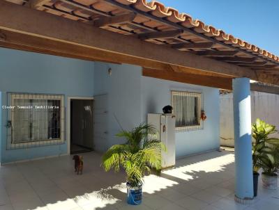 Casa para Venda, em Teixeira de Freitas, bairro Bonadiman, 3 dormitrios, 1 banheiro, 1 sute, 3 vagas