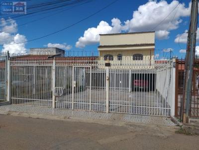 Casa / Sobrado para Venda, em Brasília, bairro Taguatinga, 5 dormitórios, 4 banheiros, 2 suítes, 6 vagas