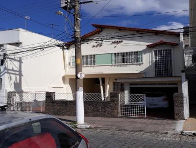 Casa para Venda, em Cruzeiro, bairro Centro, 5 dormitrios, 2 banheiros, 1 vaga