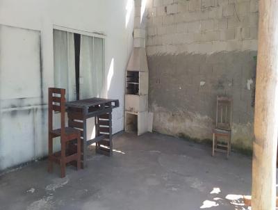 Sobrado para Venda, em Caraguatatuba, bairro Perequê, 2 dormitórios, 2 banheiros, 3 vagas