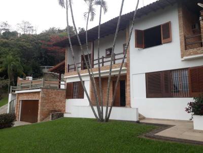 Casa para Venda, em So Sebastio, bairro Arrasto, 5 dormitrios, 3 banheiros, 5 sutes, 4 vagas