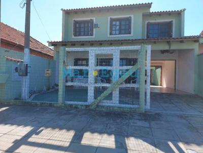 Casa para Venda, em Cidreira, bairro Centro, 4 dormitrios, 4 banheiros, 1 sute, 4 vagas