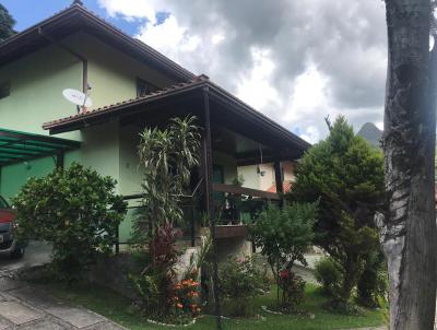 Casa para Venda, em Nova Friburgo, bairro CASCATINHA, 3 dormitrios, 1 banheiro, 1 sute