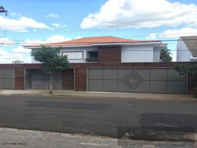 Casa para Venda, em Marlia, bairro Senador Salgado Filho, 4 dormitrios, 8 banheiros, 4 sutes, 8 vagas