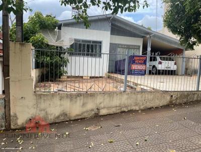 Casa para Venda, em Barbosa Ferraz, bairro Centro, 3 dormitrios, 1 banheiro, 1 vaga