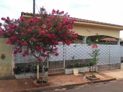 Casa para Venda, em Salto Grande, bairro centro, 4 dormitrios, 2 banheiros, 1 vaga