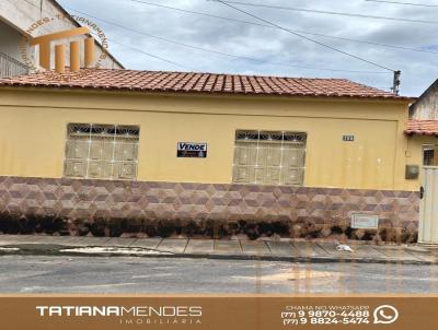 Casa para Venda, em Guanambi, bairro Centro, 3 dormitrios, 2 banheiros