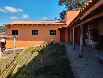 Rancho para Venda, em Aguanil, bairro Alves, 3 dormitrios, 2 banheiros, 1 vaga