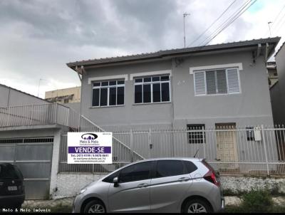 Casa para Venda, em Bragana Paulista, bairro Centro, 4 dormitrios, 1 banheiro, 2 sutes, 2 vagas