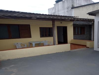 Casa para Venda, em Cabo Frio, bairro So Cristvo, 3 dormitrios, 2 banheiros, 1 sute