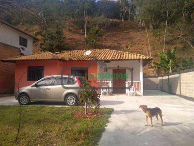 Granja para Venda, em Juiz de Fora, bairro Valadares, 3 dormitrios, 2 banheiros, 2 vagas