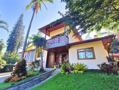 Casa para Venda, em Nova Friburgo, bairro Braunes, 3 dormitrios, 4 banheiros, 1 sute, 2 vagas